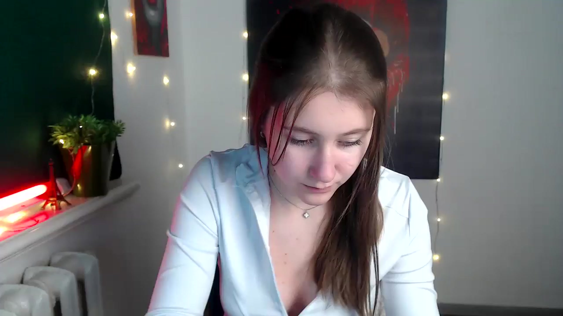 Gallery image thumbnail from Kamilochkaaa_'s myfreecams stream on, 12/06/2025, 16:26 image 2 of 20