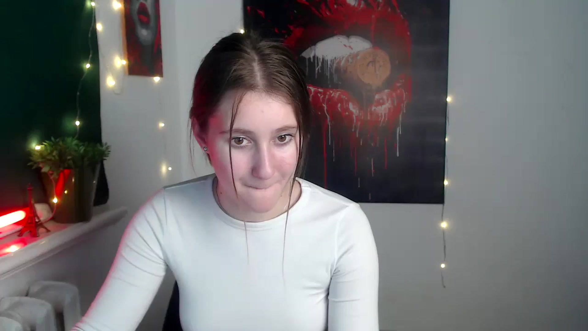 Gallery image thumbnail from Kamilochkaaa_'s myfreecams stream on, 12/07/2025, 17:18 image 19 of 20