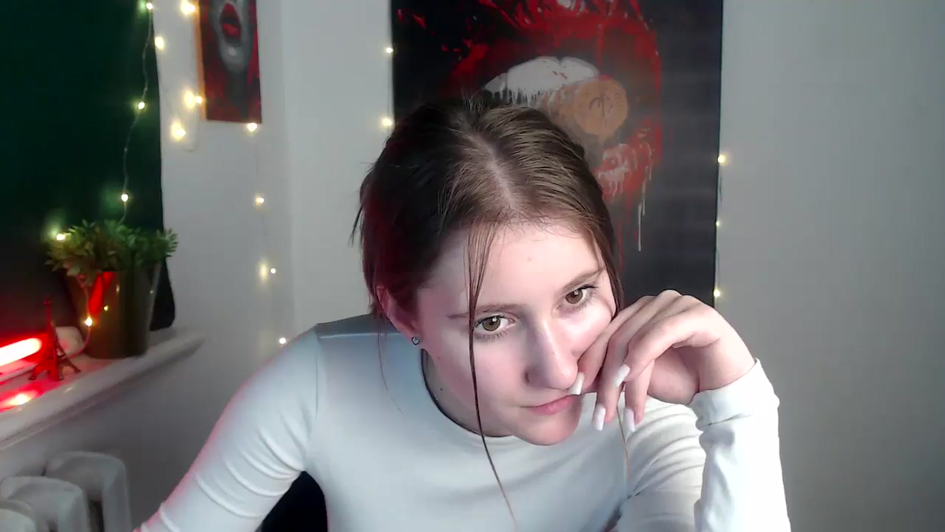 Gallery image thumbnail from Kamilochkaaa_'s myfreecams stream on, 12/07/2025, 17:18 image 15 of 20