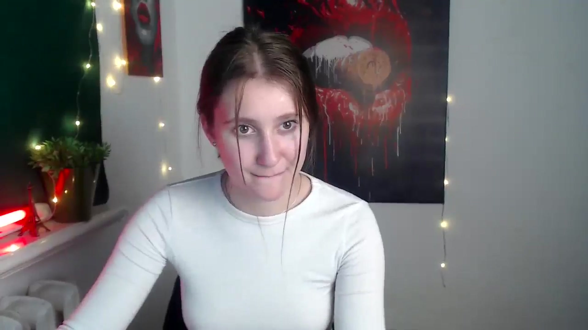 Gallery image thumbnail from Kamilochkaaa_'s myfreecams stream on, 12/07/2025, 17:18 image 7 of 20