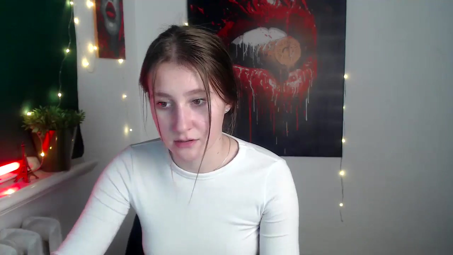 Gallery image thumbnail from Kamilochkaaa_'s myfreecams stream on, 12/07/2025, 17:18 image 12 of 20