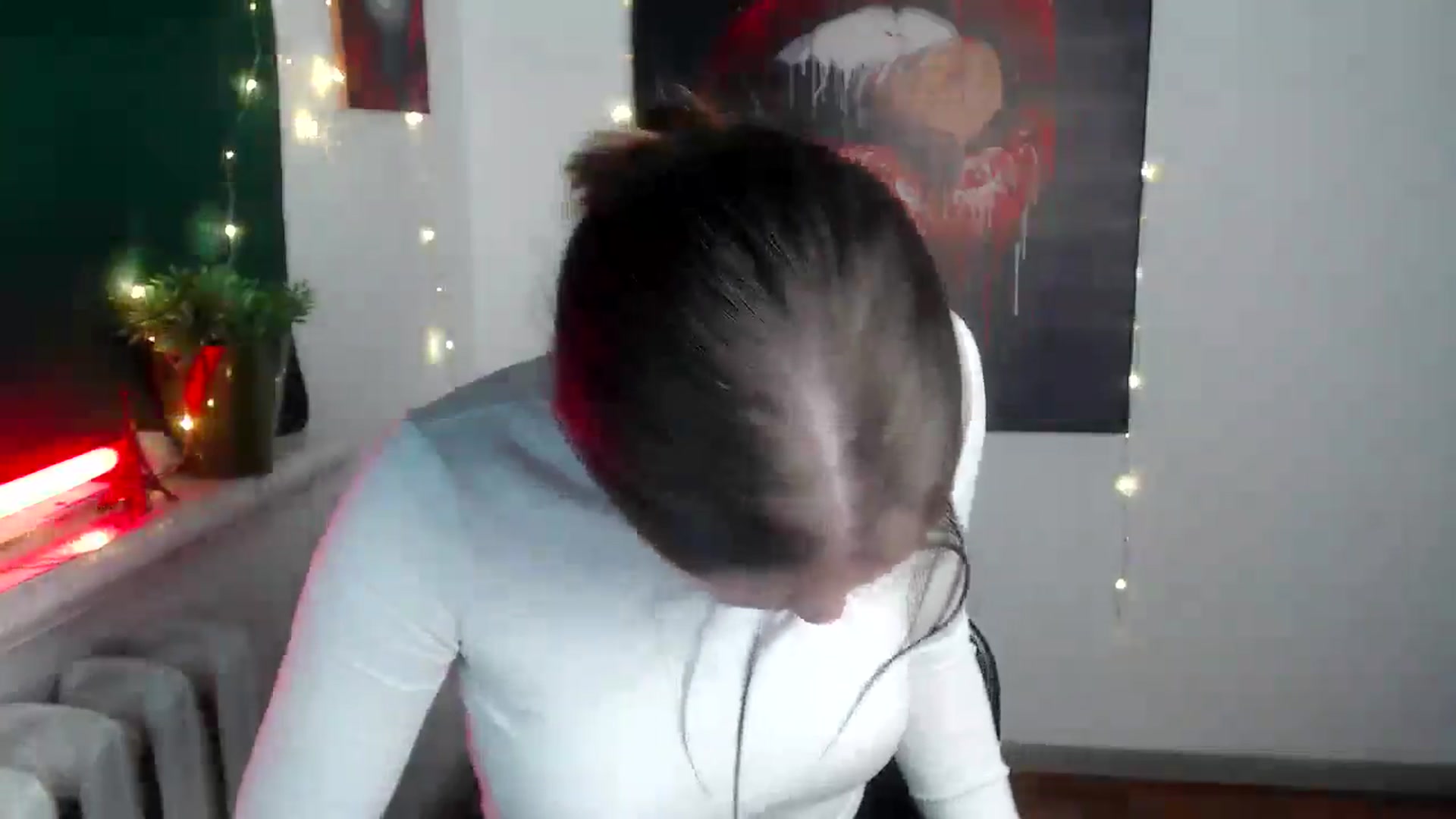 Gallery image thumbnail from Kamilochkaaa_'s myfreecams stream on, 12/09/2025, 16:08 image 19 of 20