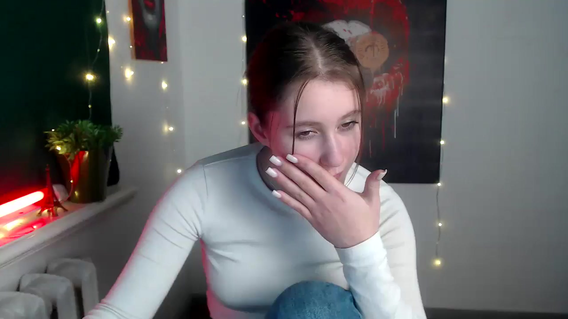 Gallery image thumbnail from Kamilochkaaa_'s myfreecams stream on, 12/09/2025, 16:08 image 1 of 20