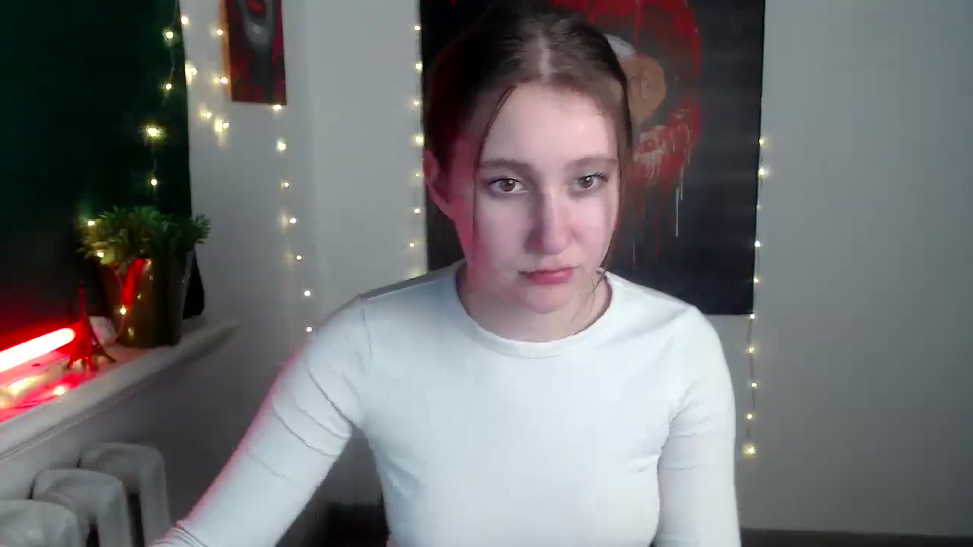 Gallery image thumbnail from Kamilochkaaa_'s myfreecams stream on, 12/09/2025, 16:08 image 6 of 20