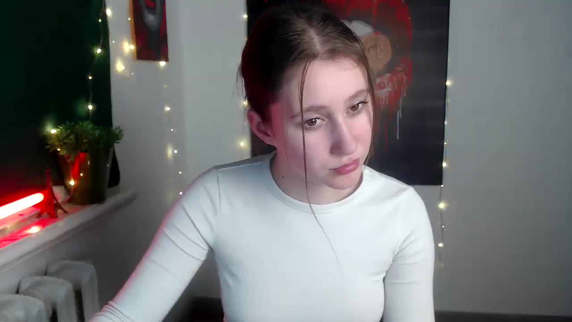 Gallery image thumbnail from Kamilochkaaa_'s myfreecams stream on, 12/09/2025, 16:08 image 5 of 20