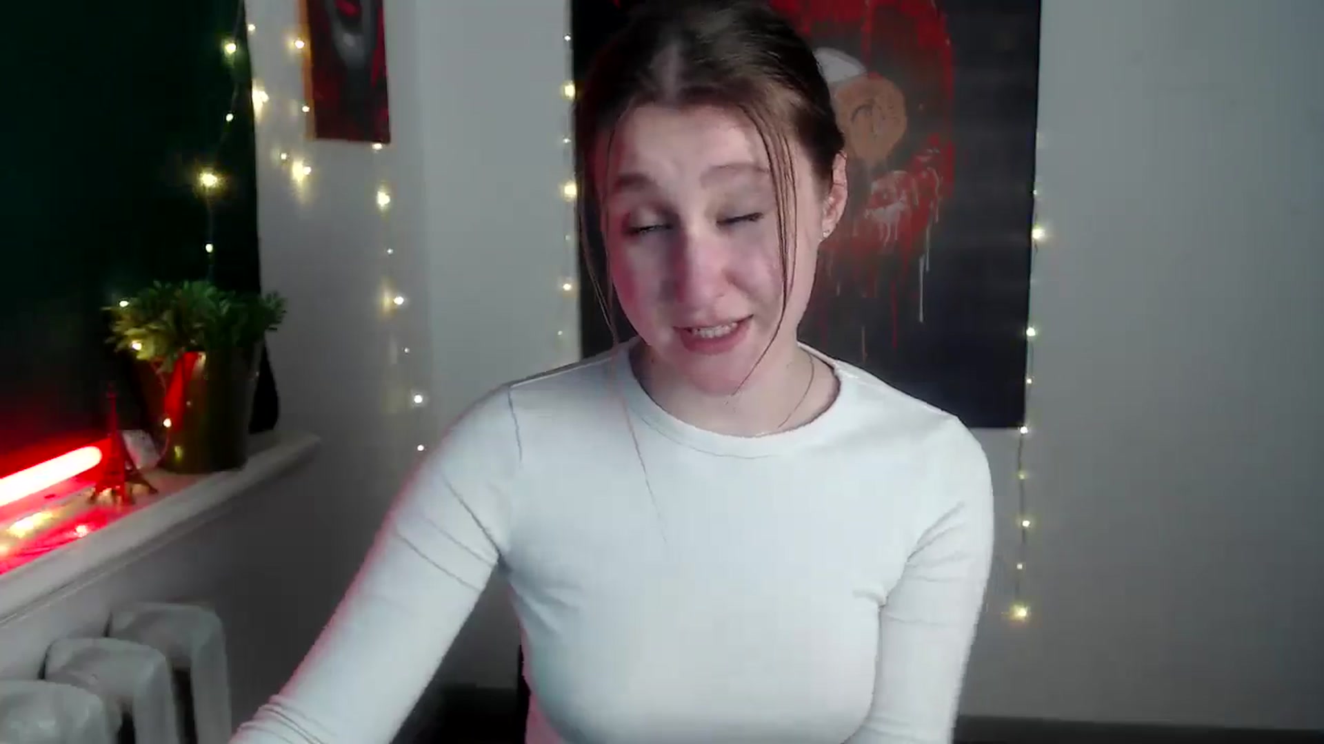 Gallery image thumbnail from Kamilochkaaa_'s myfreecams stream on, 12/09/2025, 16:08 image 4 of 20