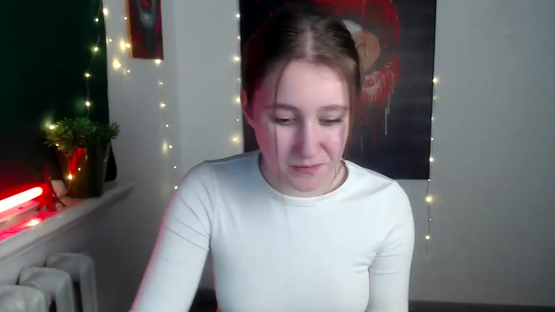 Gallery image thumbnail from Kamilochkaaa_'s myfreecams stream on, 12/09/2025, 16:08 image 8 of 20