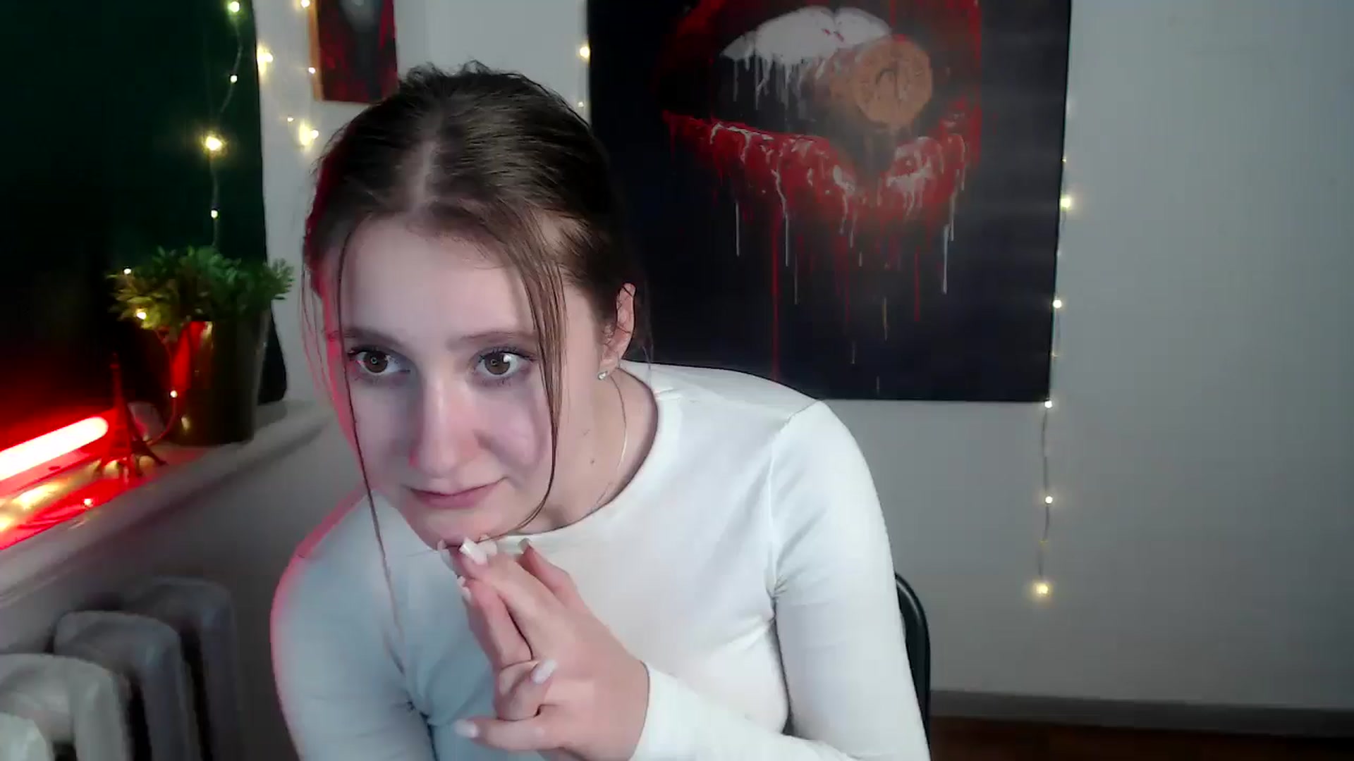 Gallery image thumbnail from Kamilochkaaa_'s myfreecams stream on, 12/09/2025, 16:08 image 18 of 20