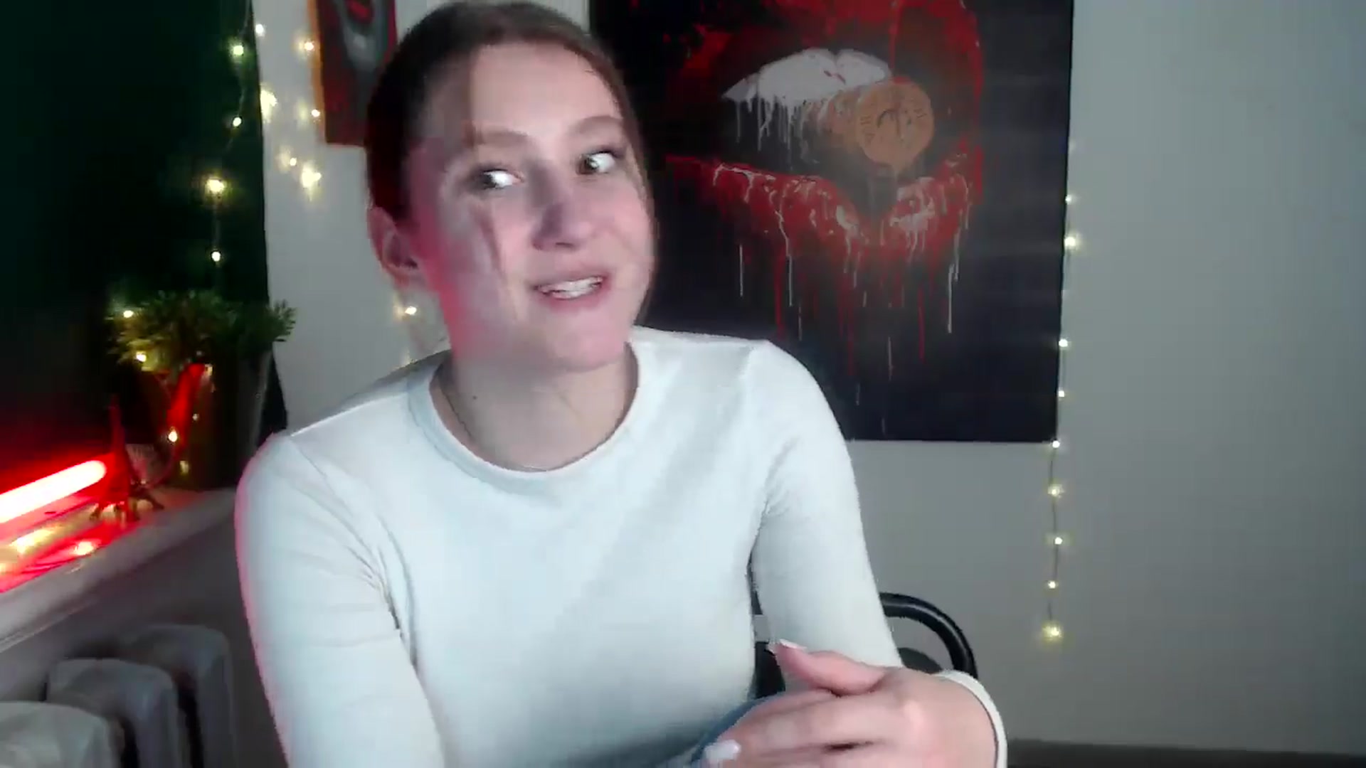 Gallery image thumbnail from Kamilochkaaa_'s myfreecams stream on, 12/09/2025, 16:08 image 10 of 20