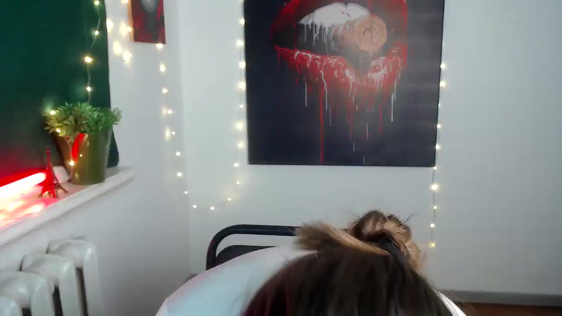 Gallery image thumbnail from Kamilochkaaa_'s myfreecams stream on, 12/09/2025, 16:08 image 20 of 20