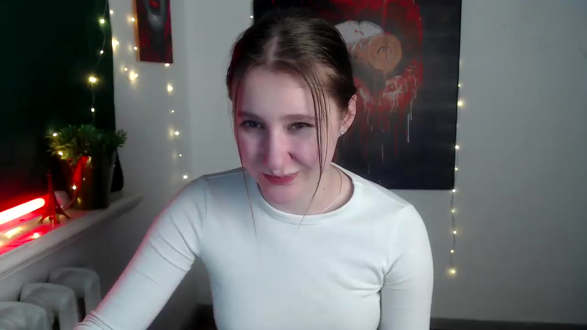 Gallery image thumbnail from Kamilochkaaa_'s myfreecams stream on, 12/09/2025, 16:08 image 7 of 20