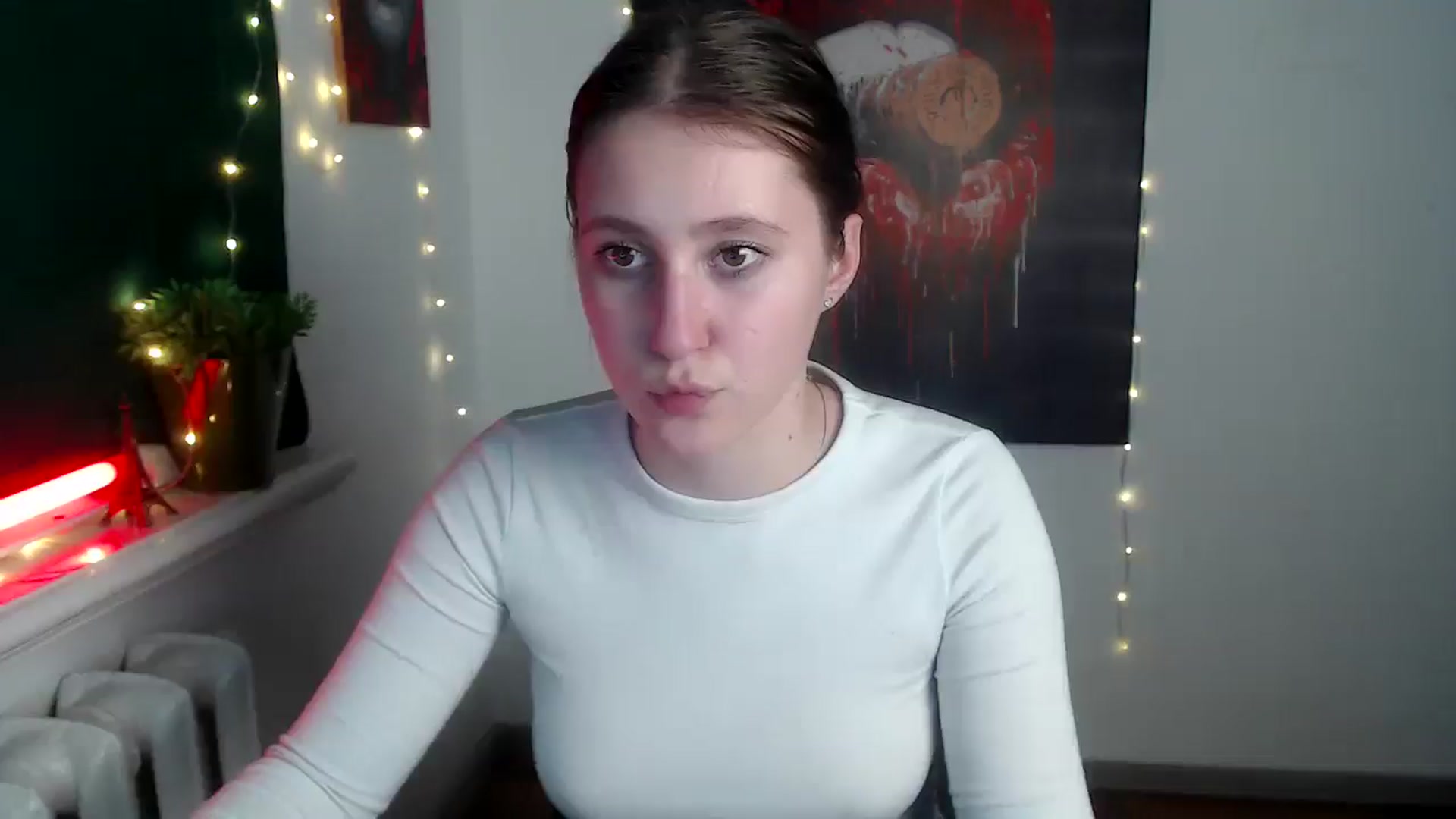 Gallery image thumbnail from Kamilochkaaa_'s myfreecams stream on, 12/09/2025, 18:38 image 3 of 20