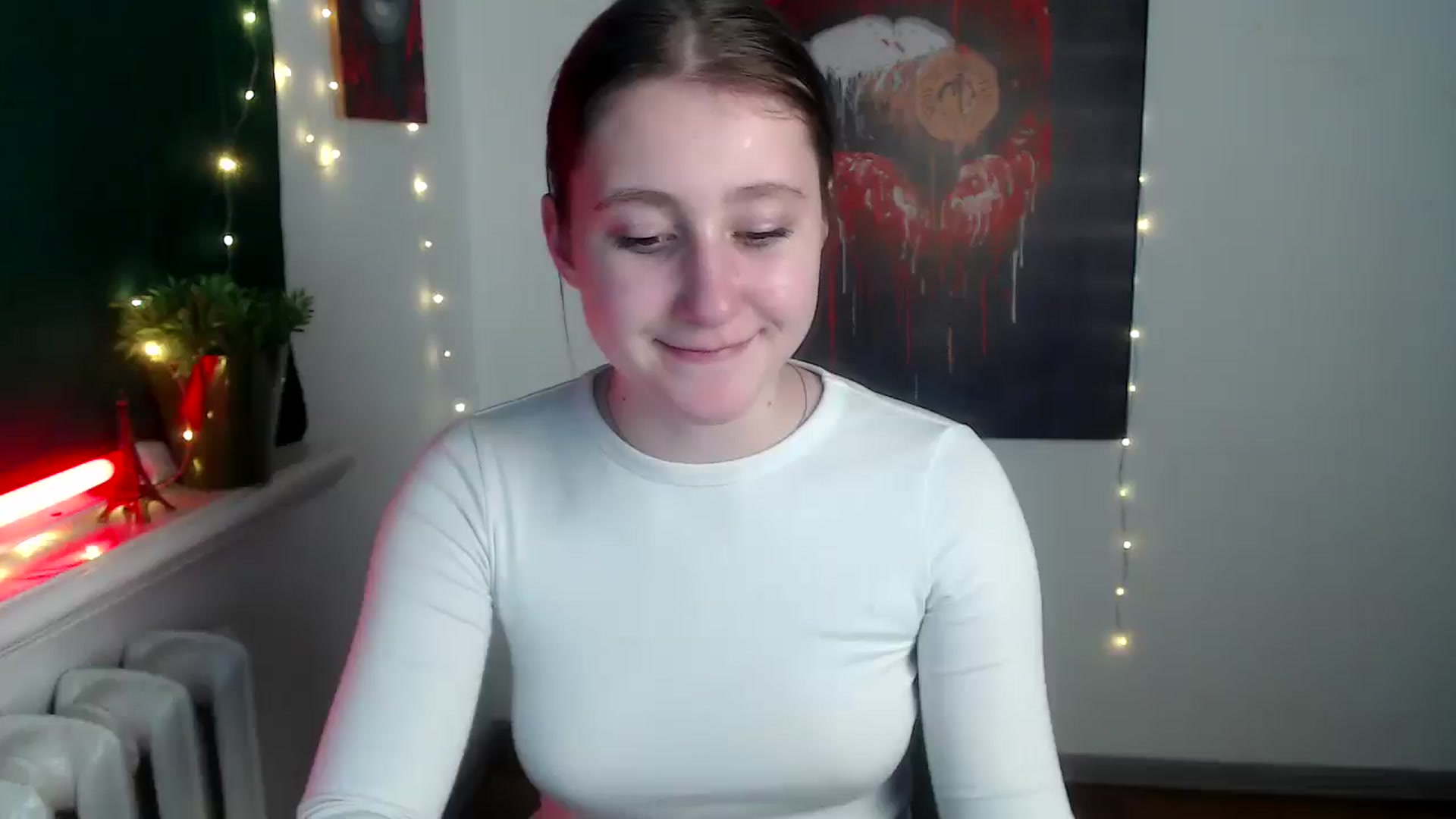 Gallery image thumbnail from Kamilochkaaa_'s myfreecams stream on, 12/09/2025, 18:38 image 17 of 20