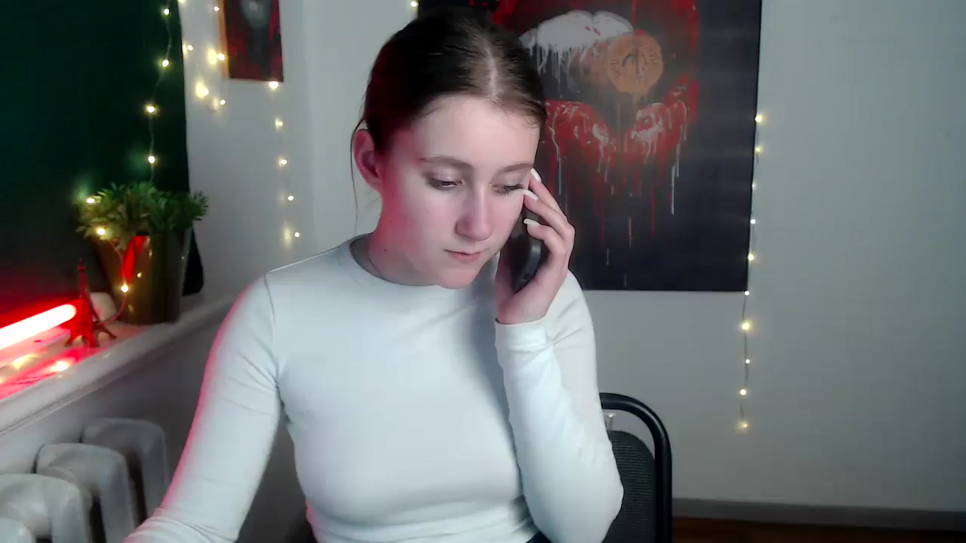 Gallery image thumbnail from Kamilochkaaa_'s myfreecams stream on, 12/09/2025, 18:38 image 15 of 20