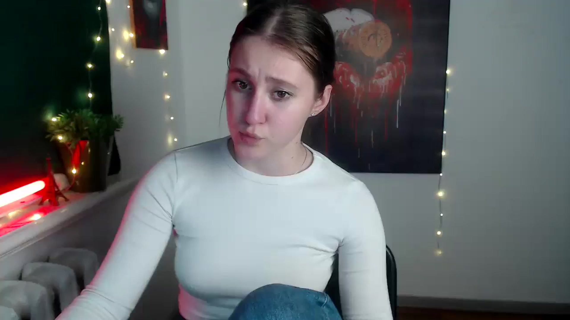 Gallery image thumbnail from Kamilochkaaa_'s myfreecams stream on, 12/09/2025, 18:38 image 10 of 20