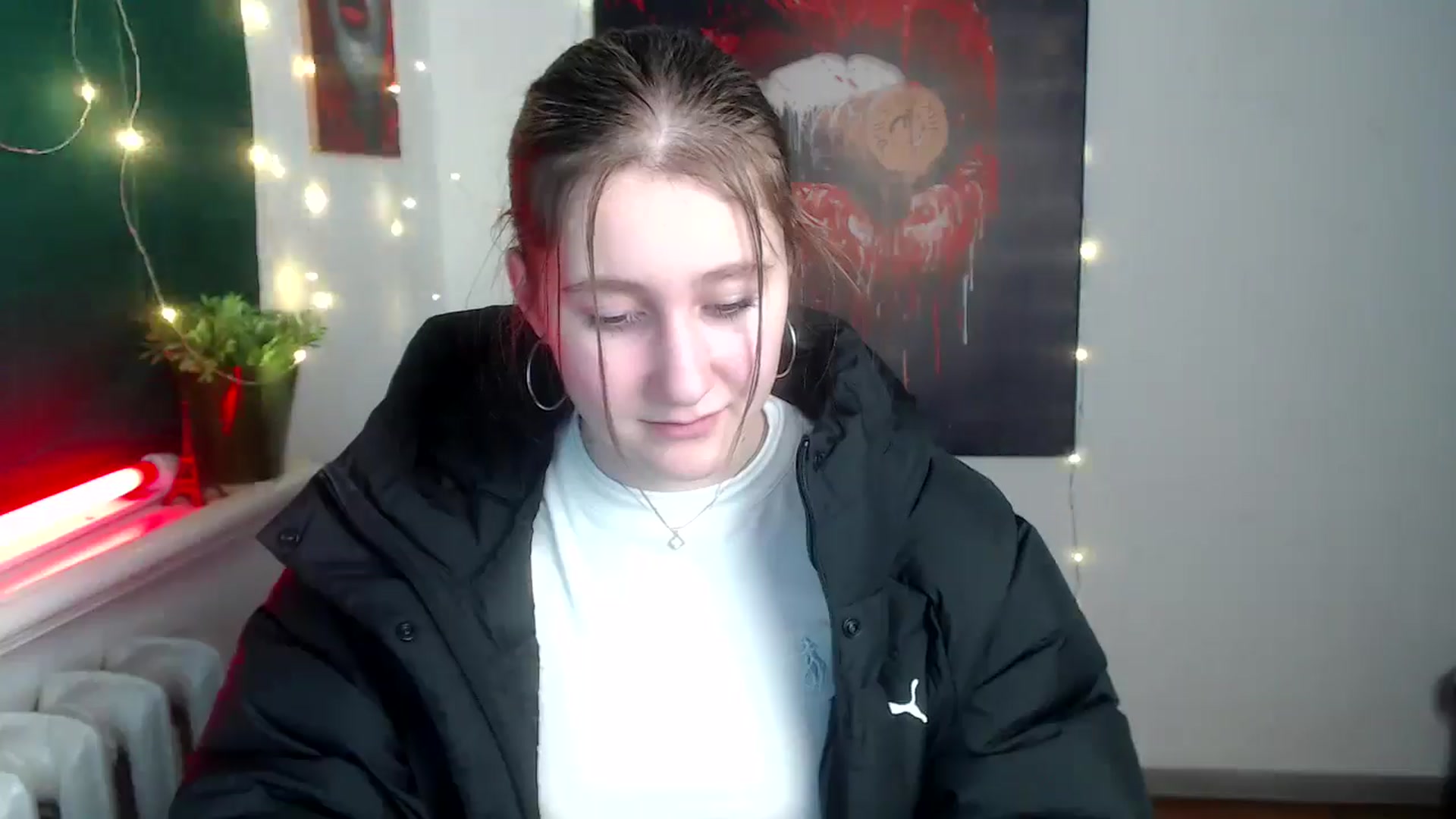 Gallery image thumbnail from Kamilochkaaa_'s myfreecams stream on, 12/10/2025, 13:07 image 13 of 20
