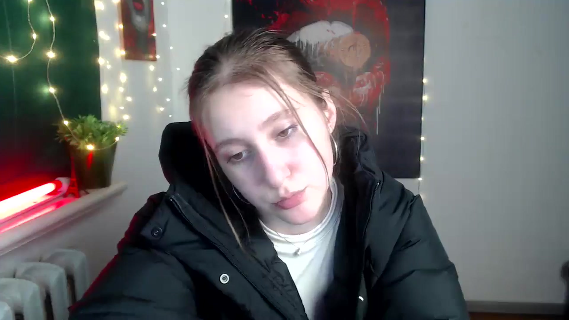 Gallery image thumbnail from Kamilochkaaa_'s myfreecams stream on, 12/10/2025, 13:07 image 12 of 20