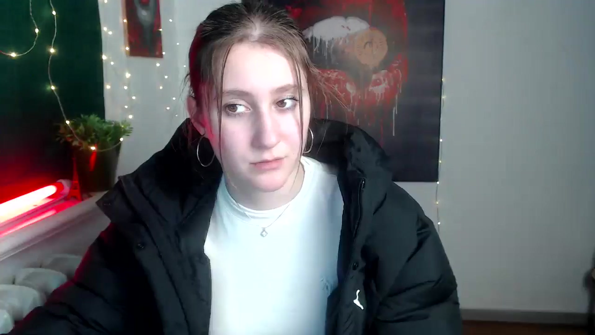Gallery image thumbnail from Kamilochkaaa_'s myfreecams stream on, 12/10/2025, 13:07 image 18 of 20