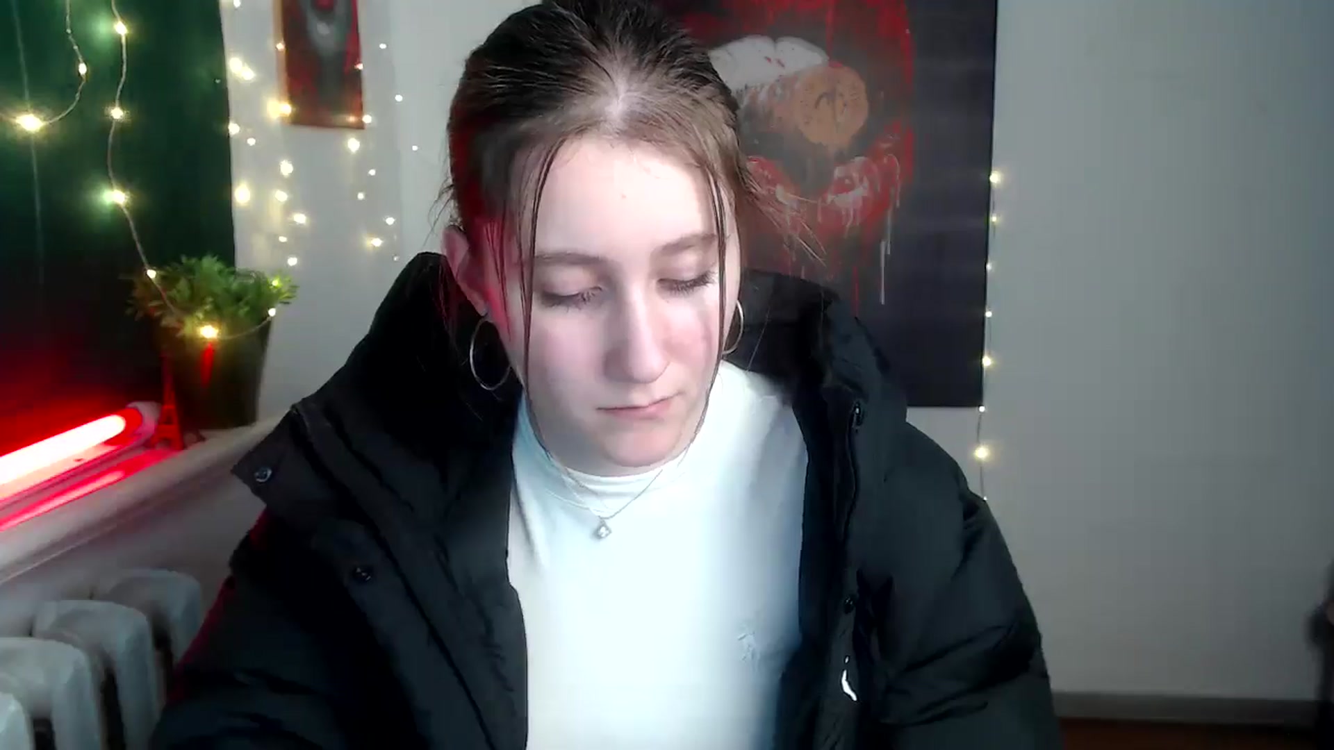 Gallery image thumbnail from Kamilochkaaa_'s myfreecams stream on, 12/10/2025, 13:07 image 19 of 20