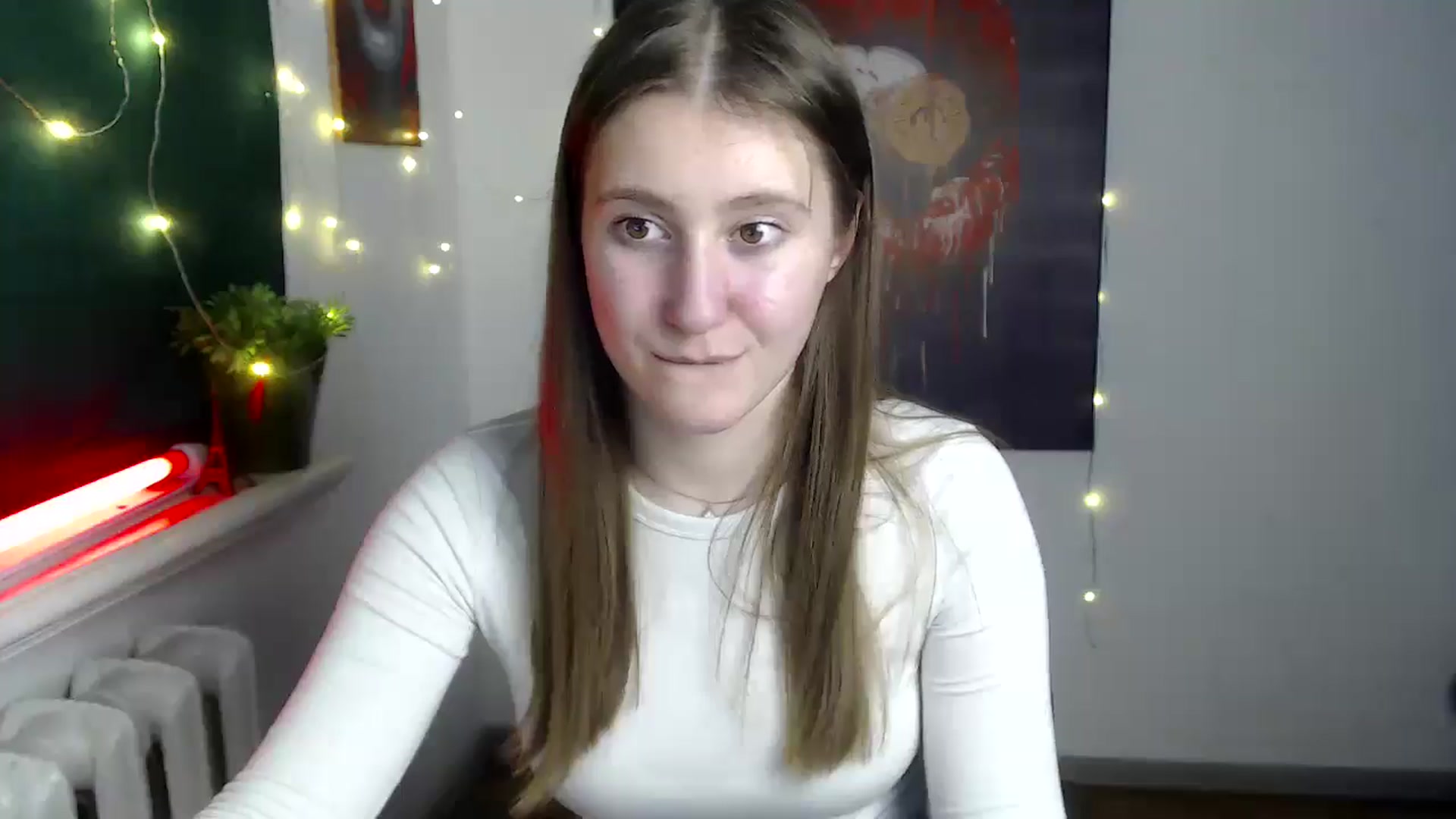 Gallery image thumbnail from Kamilochkaaa_'s myfreecams stream on, 12/11/2025, 16:19 image 16 of 20