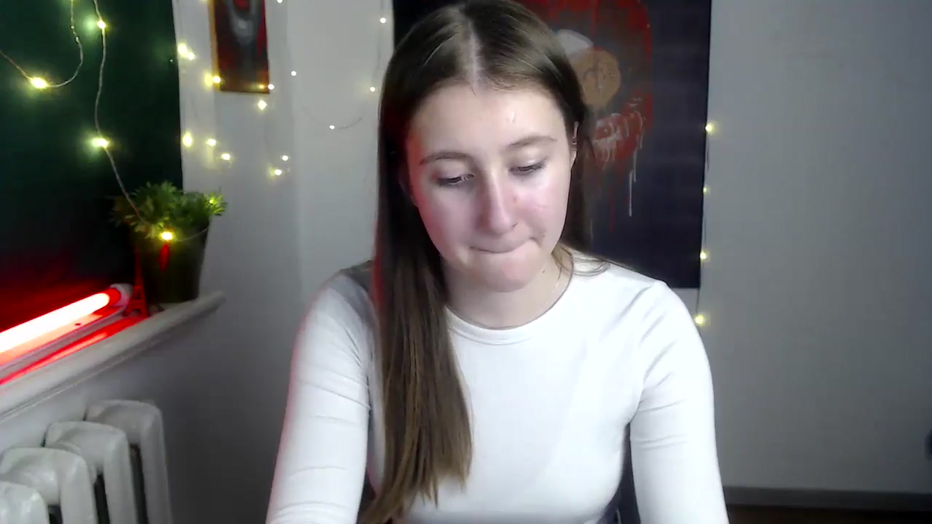 Gallery image thumbnail from Kamilochkaaa_'s myfreecams stream on, 12/11/2025, 16:19 image 20 of 20