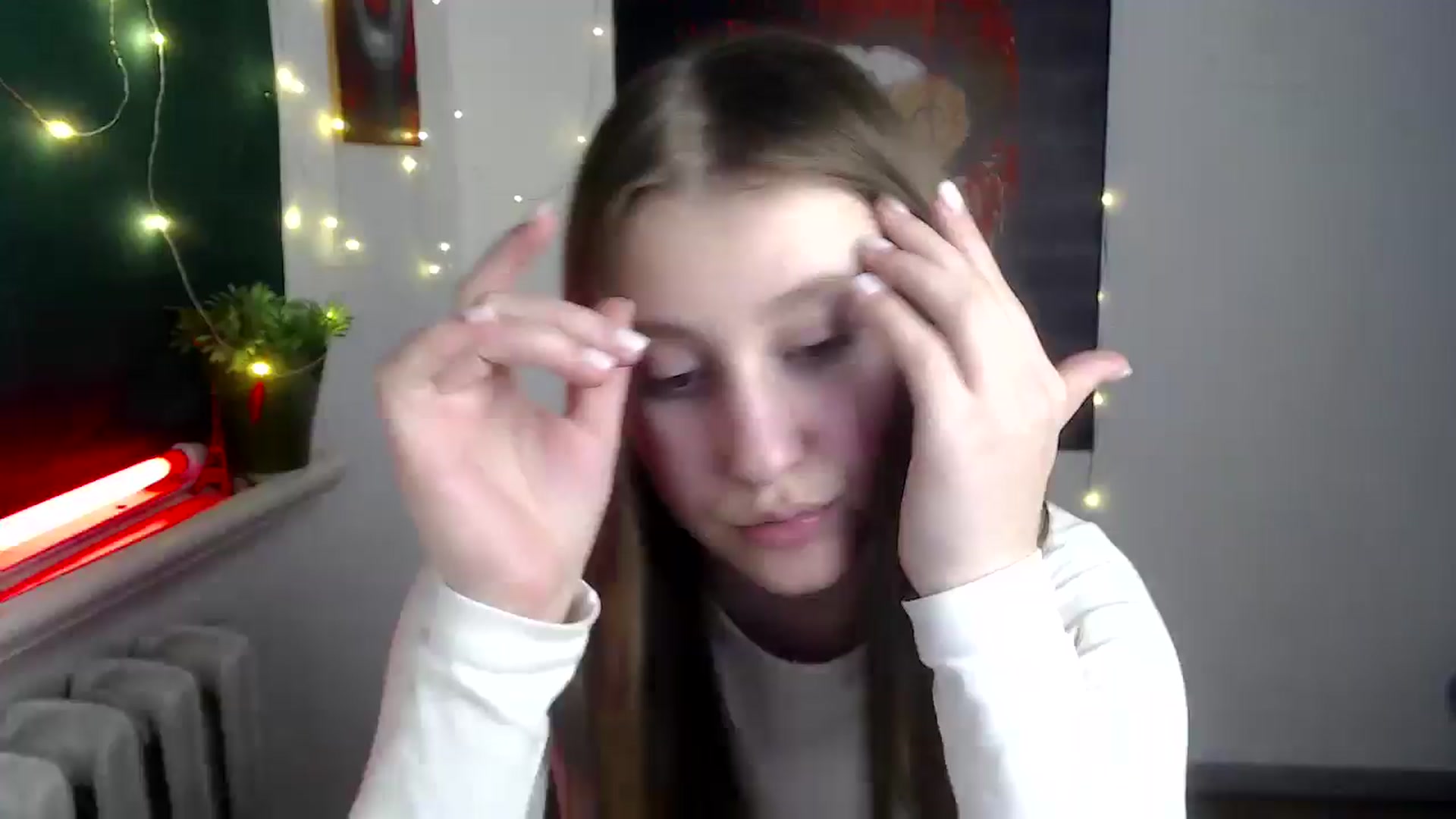 Gallery image thumbnail from Kamilochkaaa_'s myfreecams stream on, 12/11/2025, 16:19 image 19 of 20
