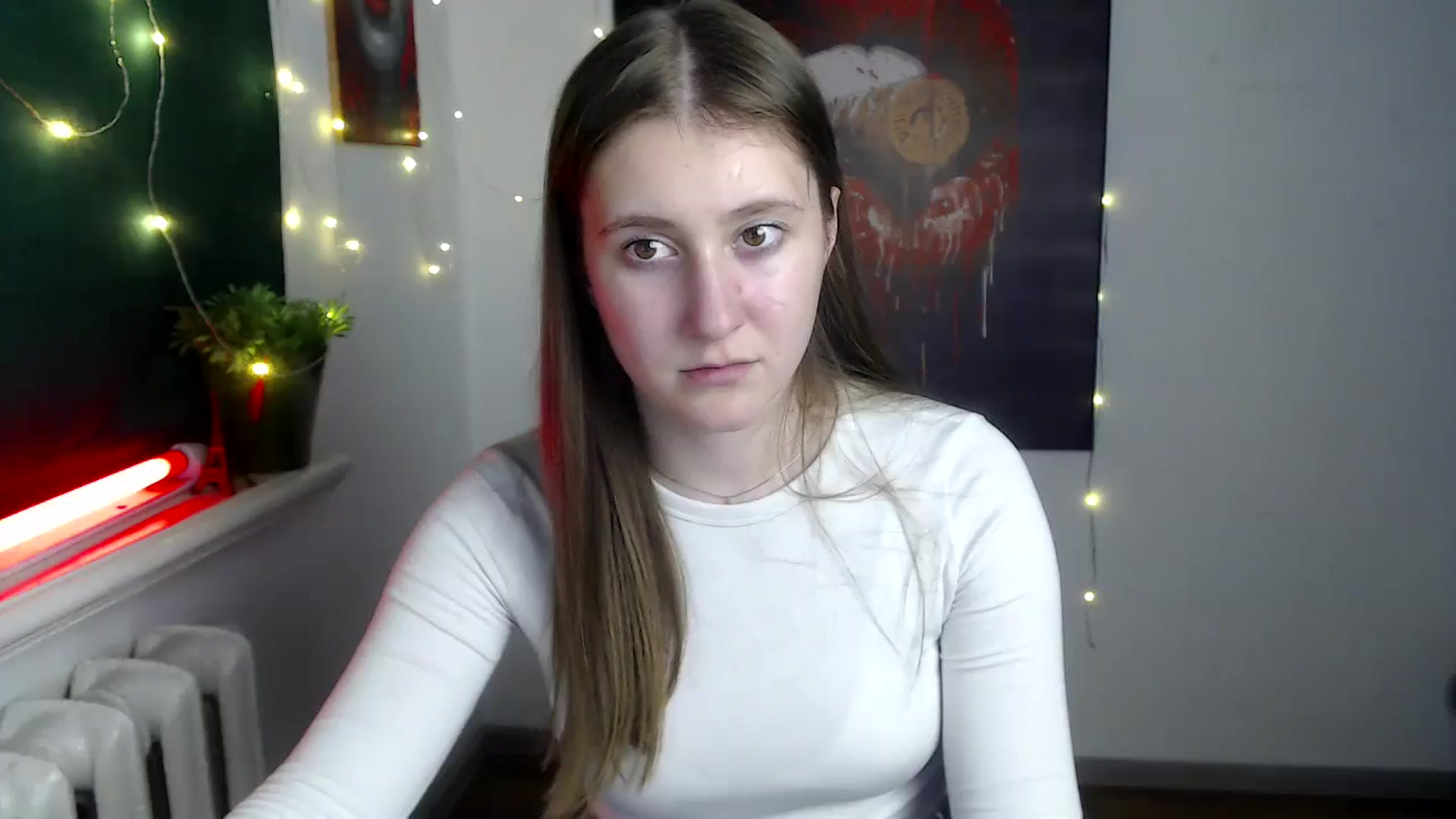 Gallery image thumbnail from Kamilochkaaa_'s myfreecams stream on, 12/11/2025, 16:19 image 12 of 20