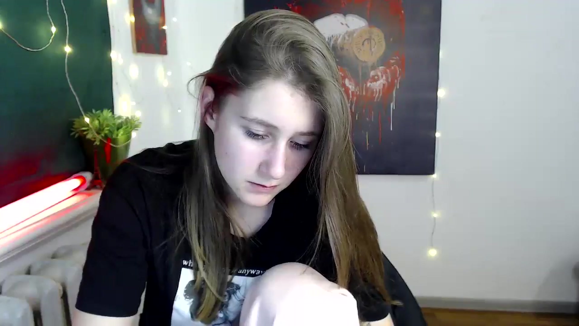 Gallery image thumbnail from Kamilochkaaa_'s myfreecams stream on, 12/14/2025, 18:18 image 17 of 20