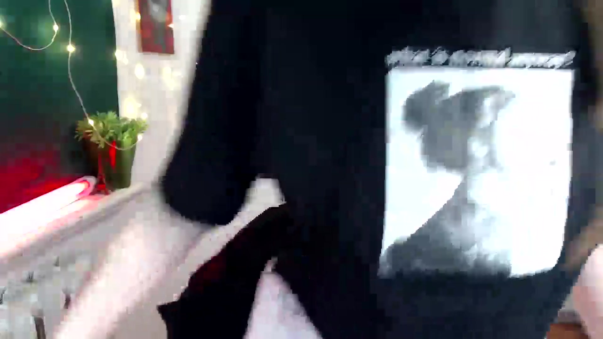 Gallery image thumbnail from Kamilochkaaa_'s myfreecams stream on, 12/14/2025, 18:18 image 2 of 20