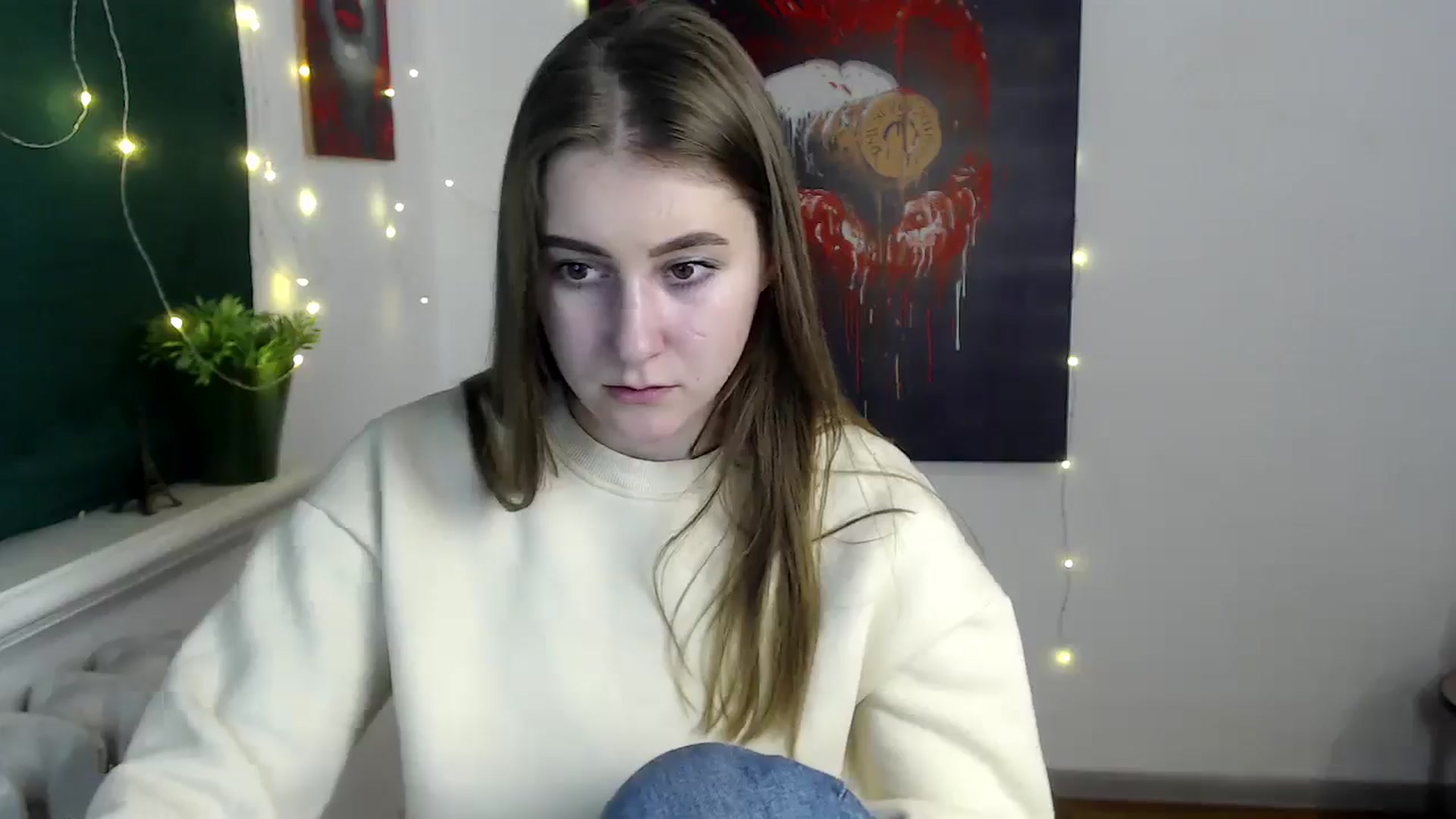 Gallery image thumbnail from Kamilochkaaa_'s myfreecams stream on, 12/17/2025, 13:10 image 15 of 20