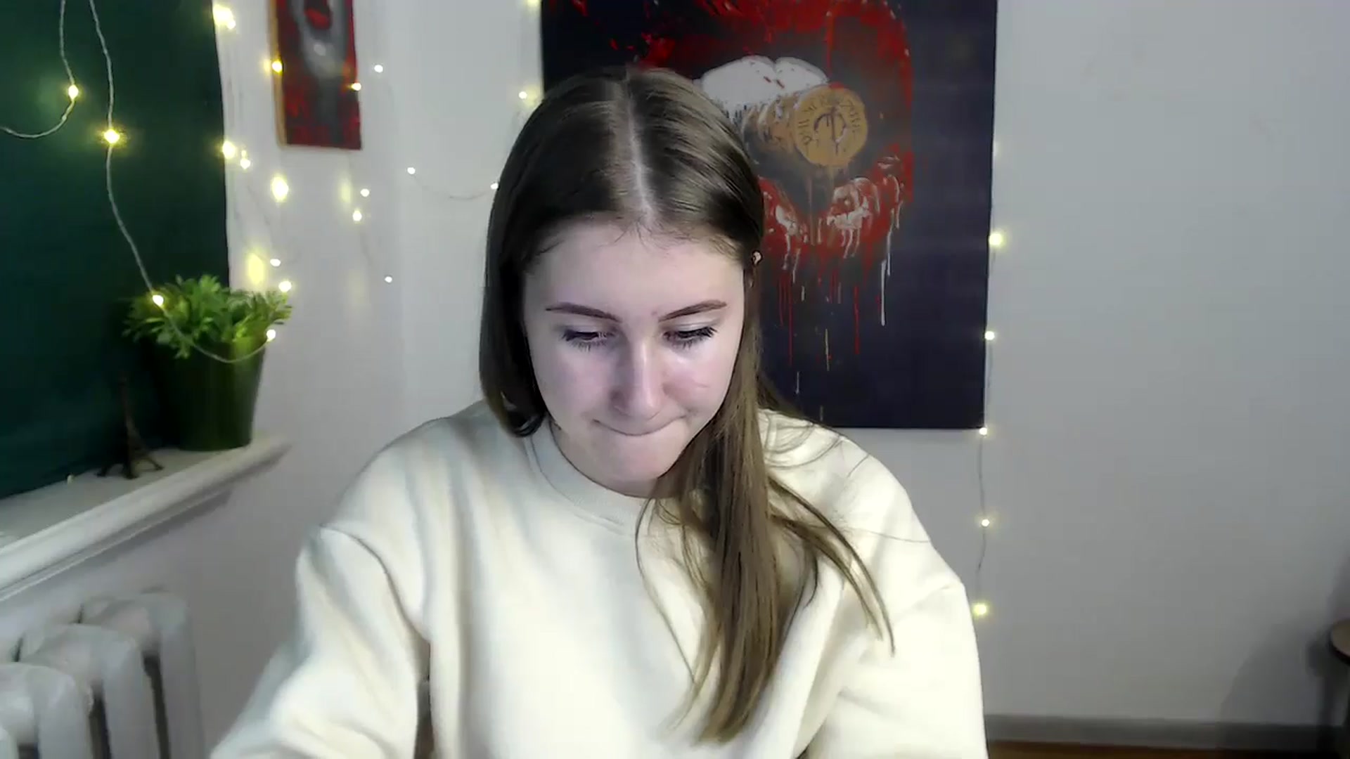 Gallery image thumbnail from Kamilochkaaa_'s myfreecams stream on, 12/17/2025, 17:36 image 11 of 20