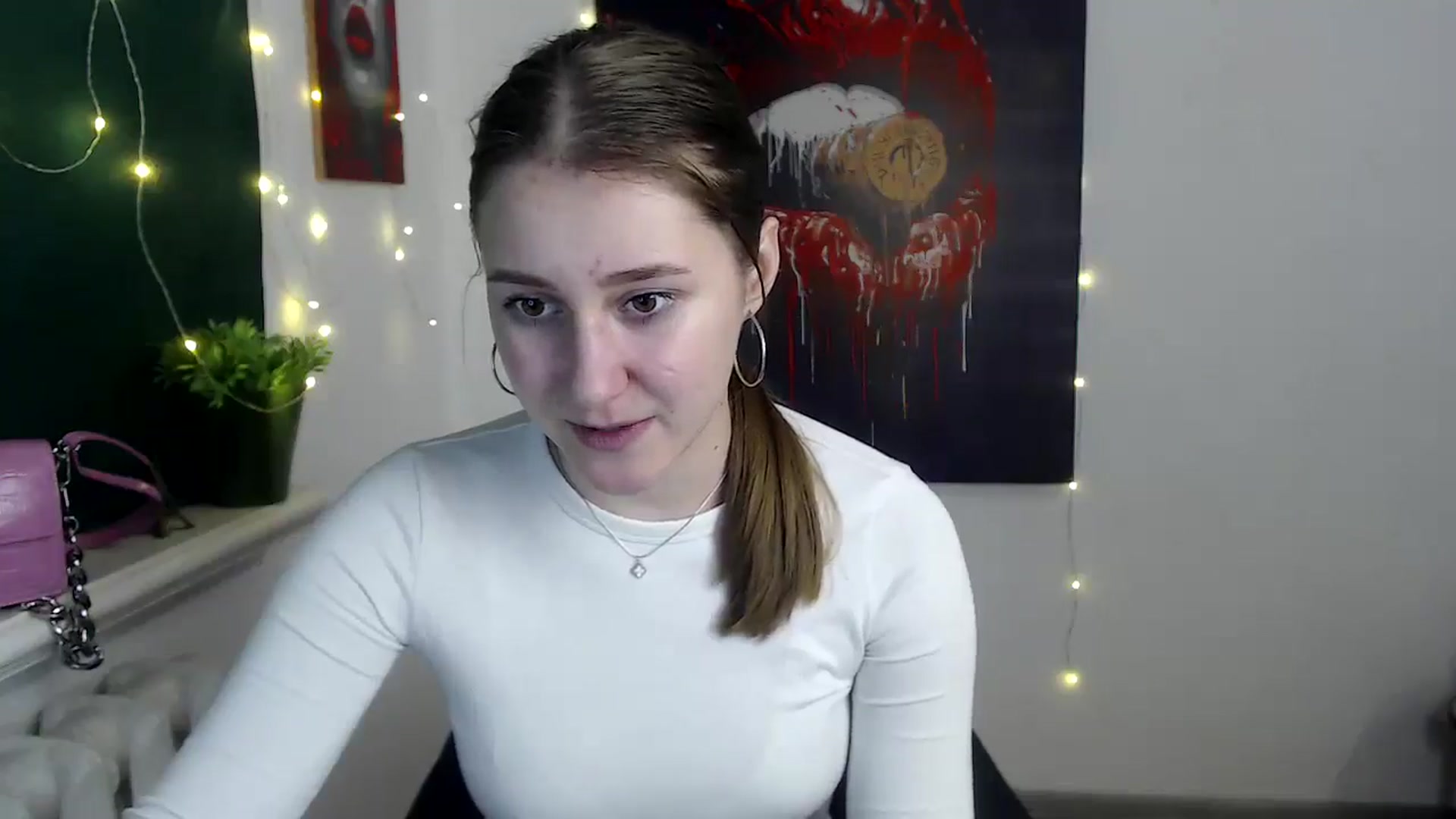 Gallery image thumbnail from Kamilochkaaa_'s myfreecams stream on, 12/18/2025, 17:23 image 17 of 20