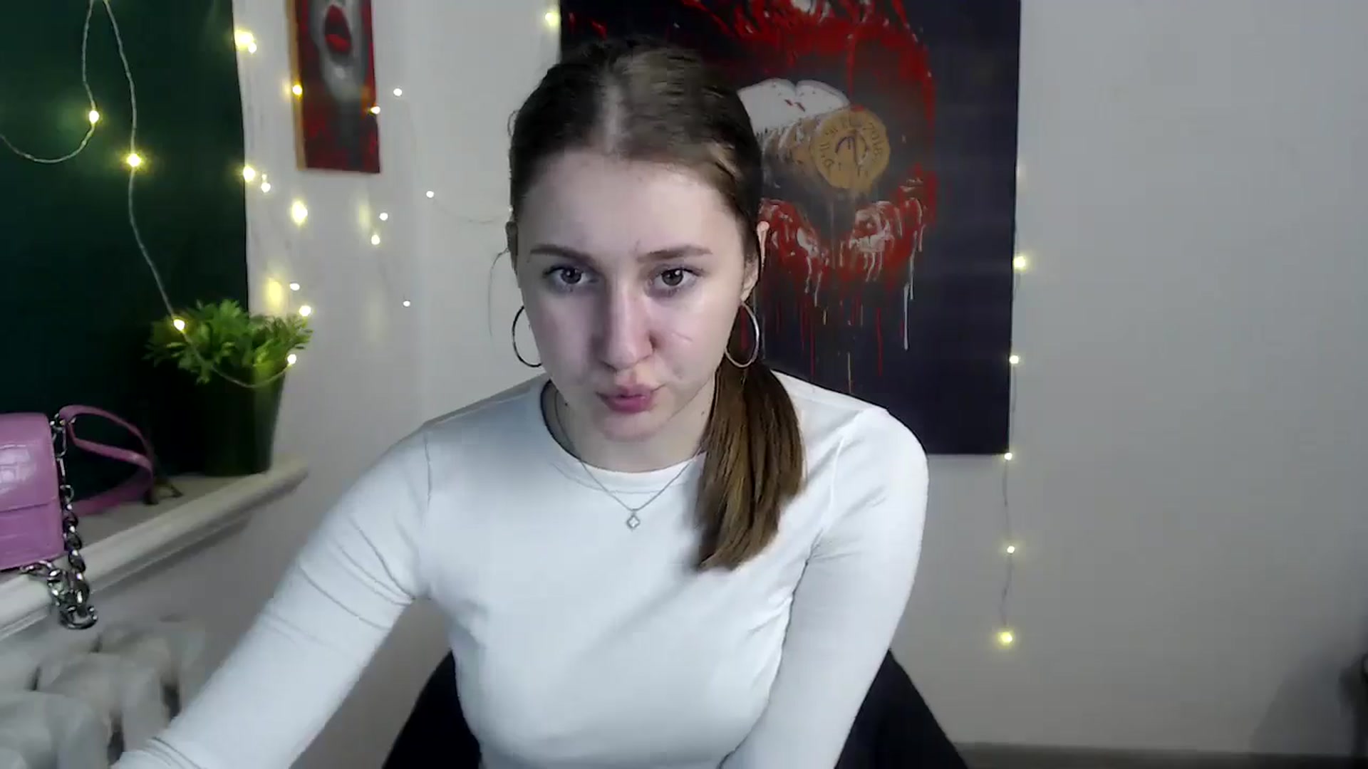 Gallery image thumbnail from Kamilochkaaa_'s myfreecams stream on, 12/18/2025, 17:23 image 20 of 20