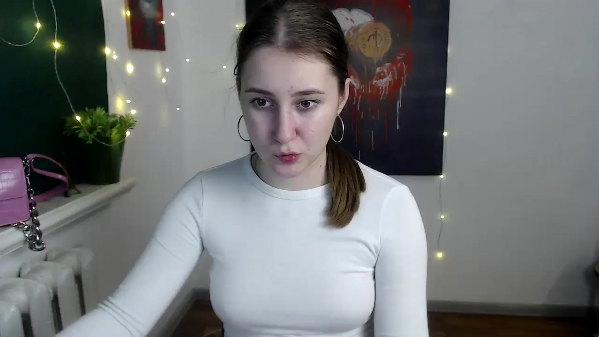 Gallery image thumbnail from Kamilochkaaa_'s myfreecams stream on, 12/18/2025, 17:56 image 1 of 20