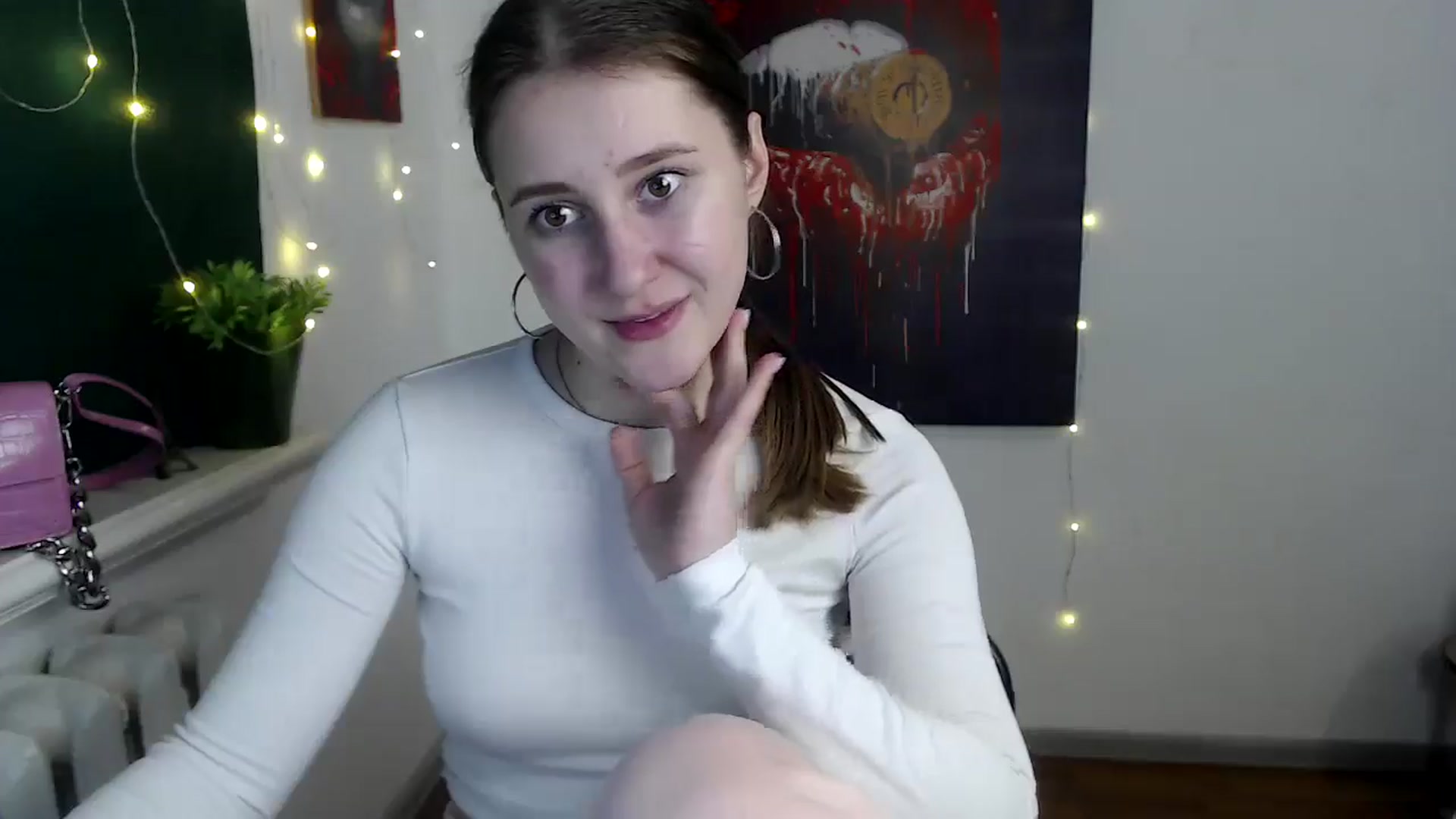 Gallery image thumbnail from Kamilochkaaa_'s myfreecams stream on, 12/18/2025, 17:56 image 16 of 20