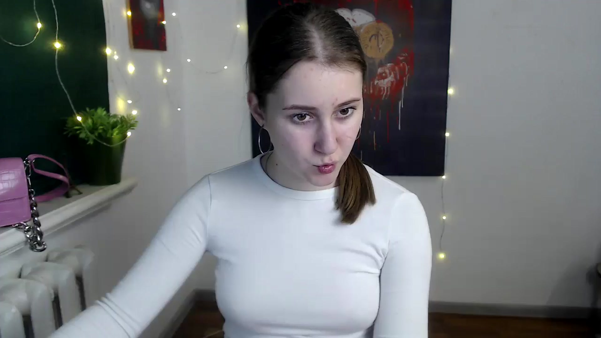 Gallery image thumbnail from Kamilochkaaa_'s myfreecams stream on, 12/18/2025, 17:56 image 5 of 20