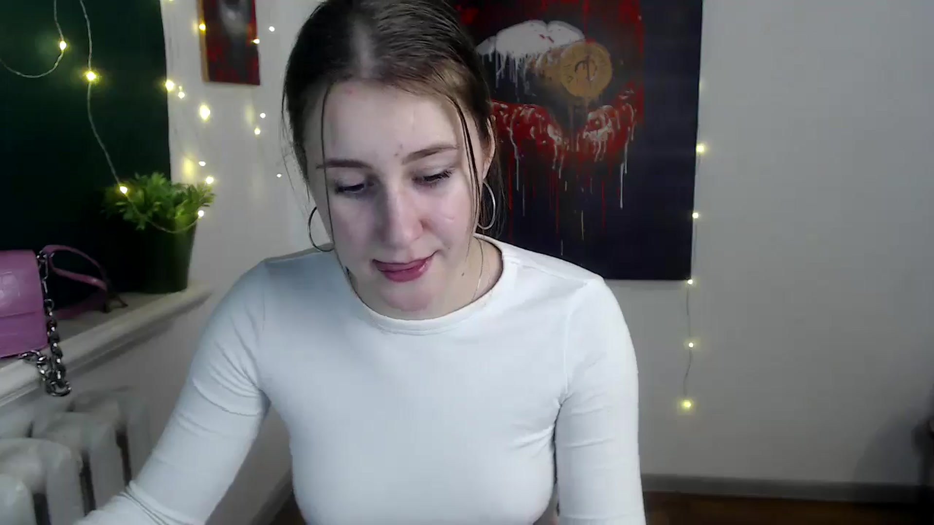 Gallery image thumbnail from Kamilochkaaa_'s myfreecams stream on, 12/18/2025, 18:46 image 19 of 20