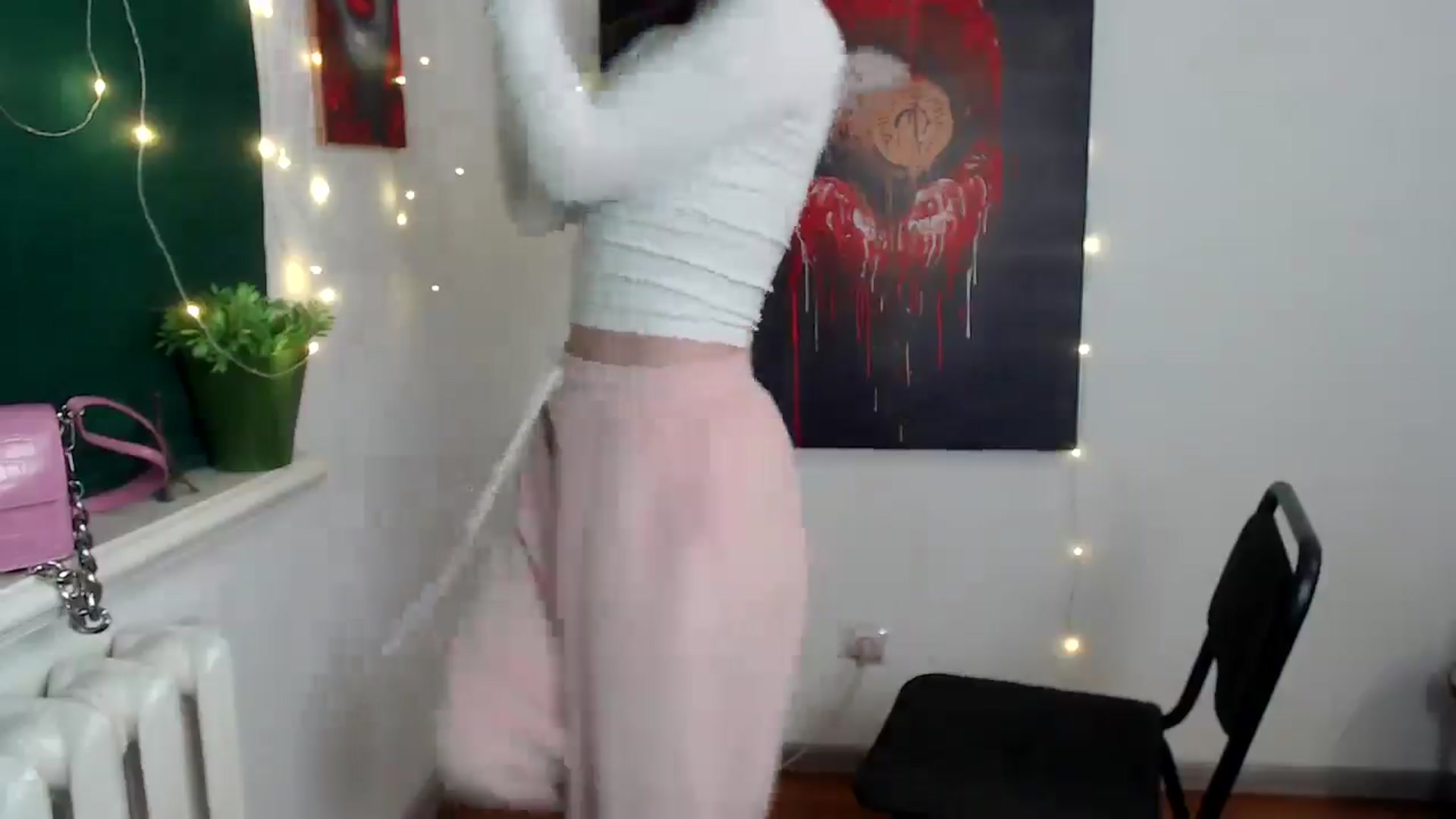Gallery image thumbnail from Kamilochkaaa_'s myfreecams stream on, 12/18/2025, 18:46 image 13 of 20