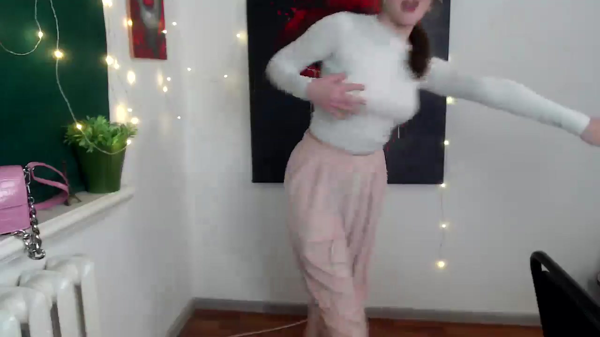 Gallery image thumbnail from Kamilochkaaa_'s myfreecams stream on, 12/18/2025, 18:46 image 6 of 20