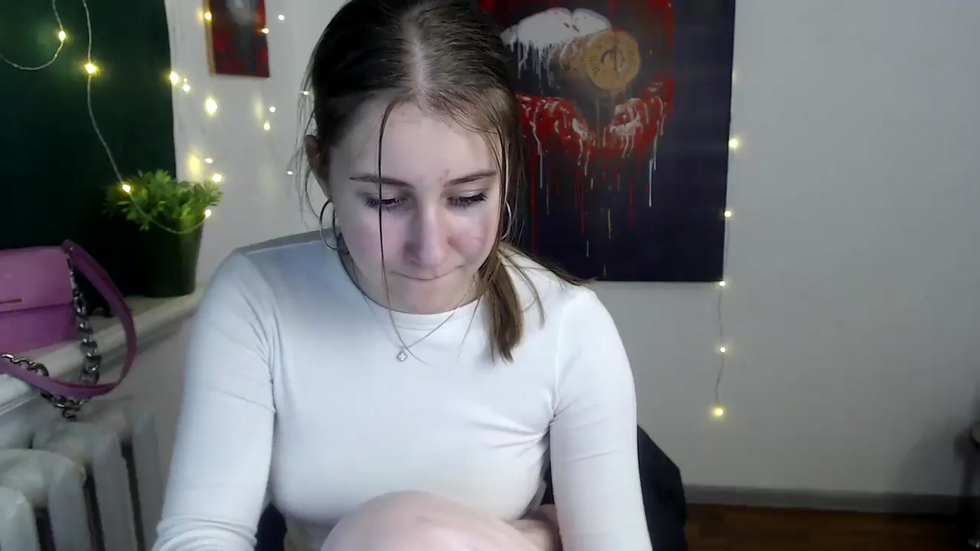 Gallery image thumbnail from Kamilochkaaa_'s myfreecams stream on, 12/18/2025, 21:05 image 13 of 20