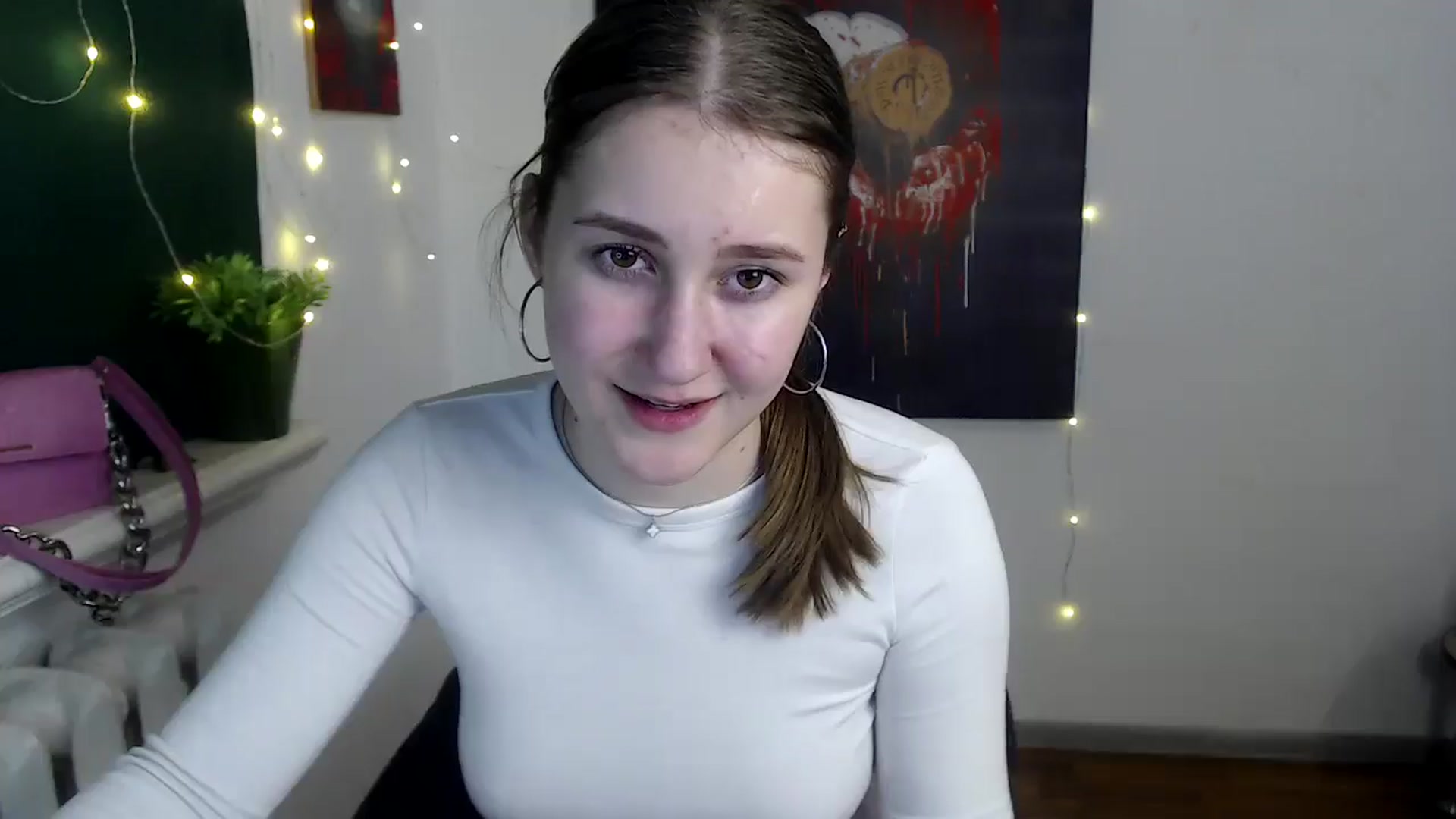 Gallery image thumbnail from Kamilochkaaa_'s myfreecams stream on, 12/18/2025, 21:05 image 18 of 20