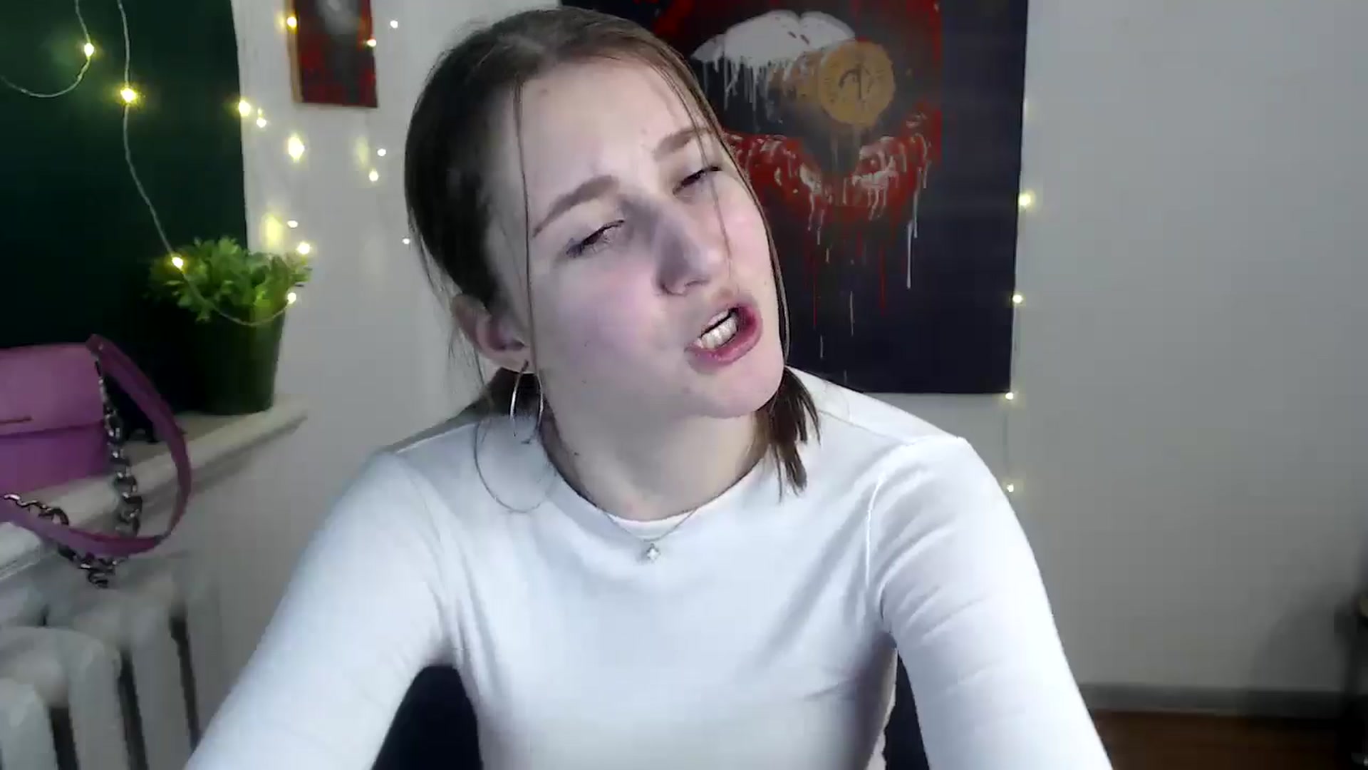 Gallery image thumbnail from Kamilochkaaa_'s myfreecams stream on, 12/18/2025, 21:05 image 15 of 20