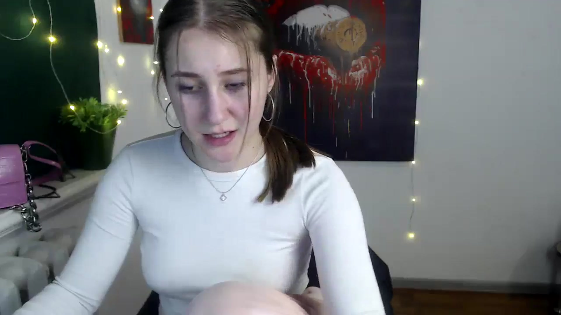 Gallery image thumbnail from Kamilochkaaa_'s myfreecams stream on, 12/18/2025, 21:05 image 8 of 20