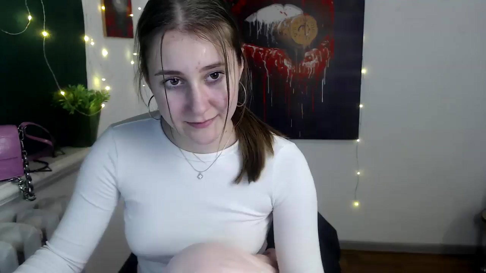 Gallery image thumbnail from Kamilochkaaa_'s myfreecams stream on, 12/18/2025, 21:05 image 7 of 20