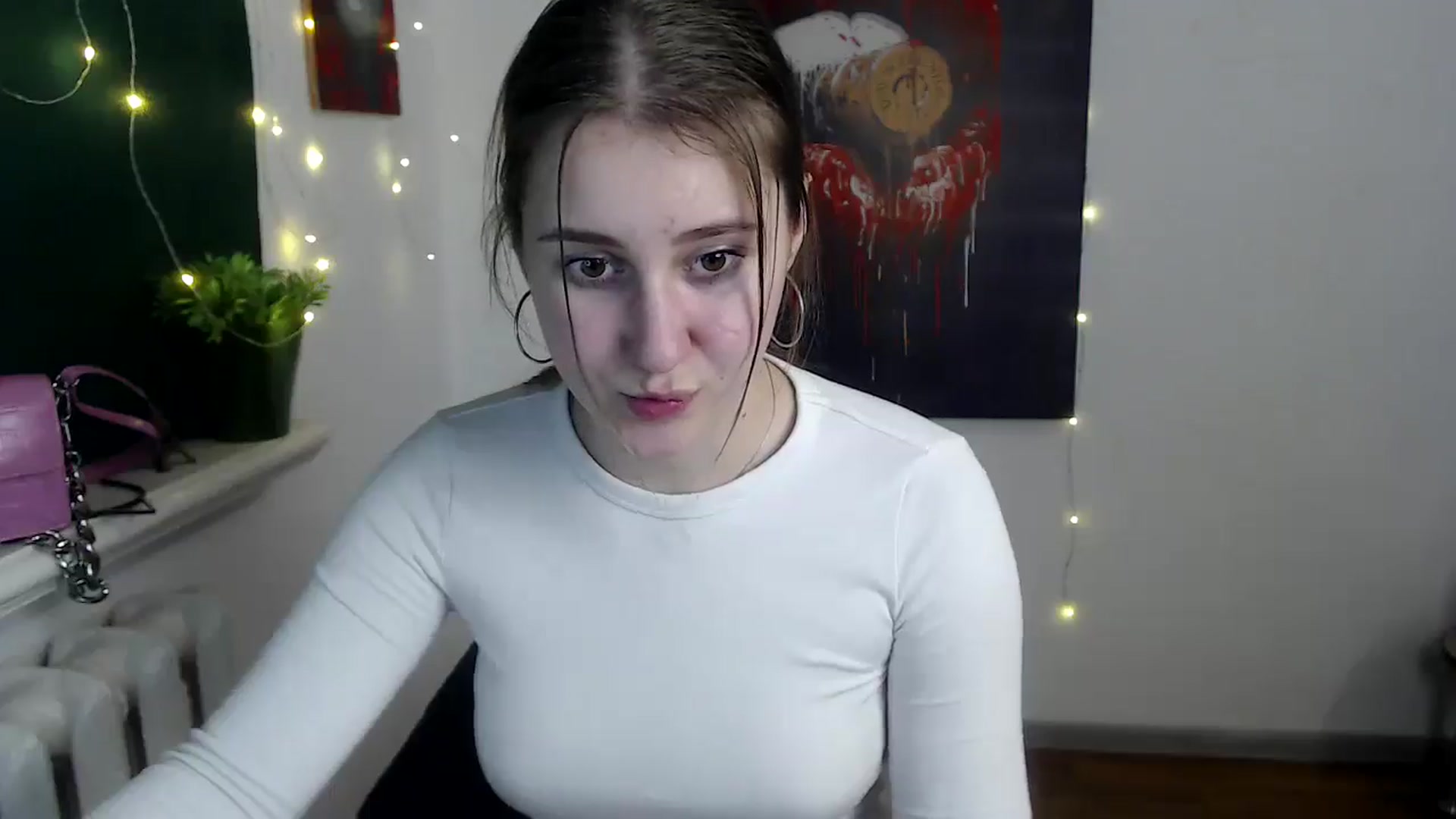 Gallery image thumbnail from Kamilochkaaa_'s myfreecams stream on, 12/18/2025, 21:05 image 4 of 20