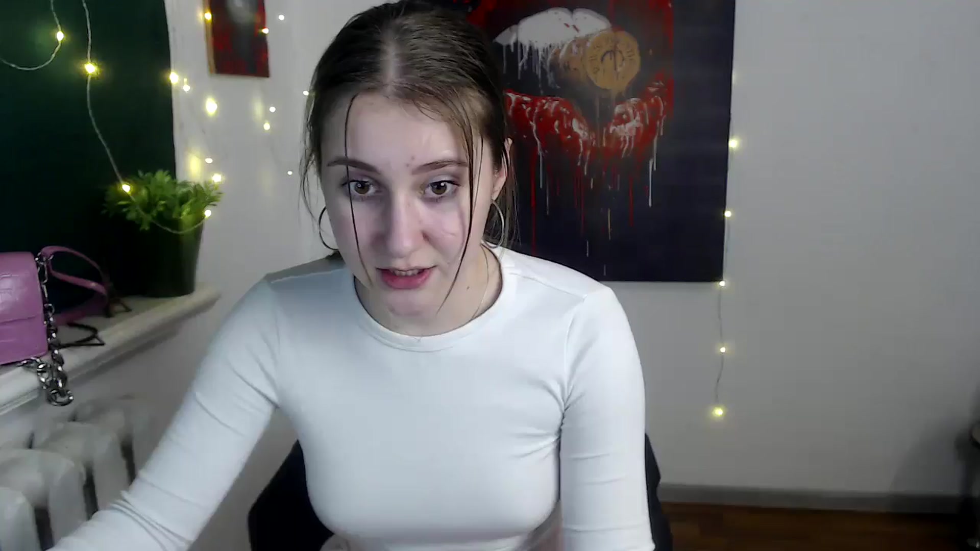 Gallery image thumbnail from Kamilochkaaa_'s myfreecams stream on, 12/18/2025, 21:05 image 1 of 20