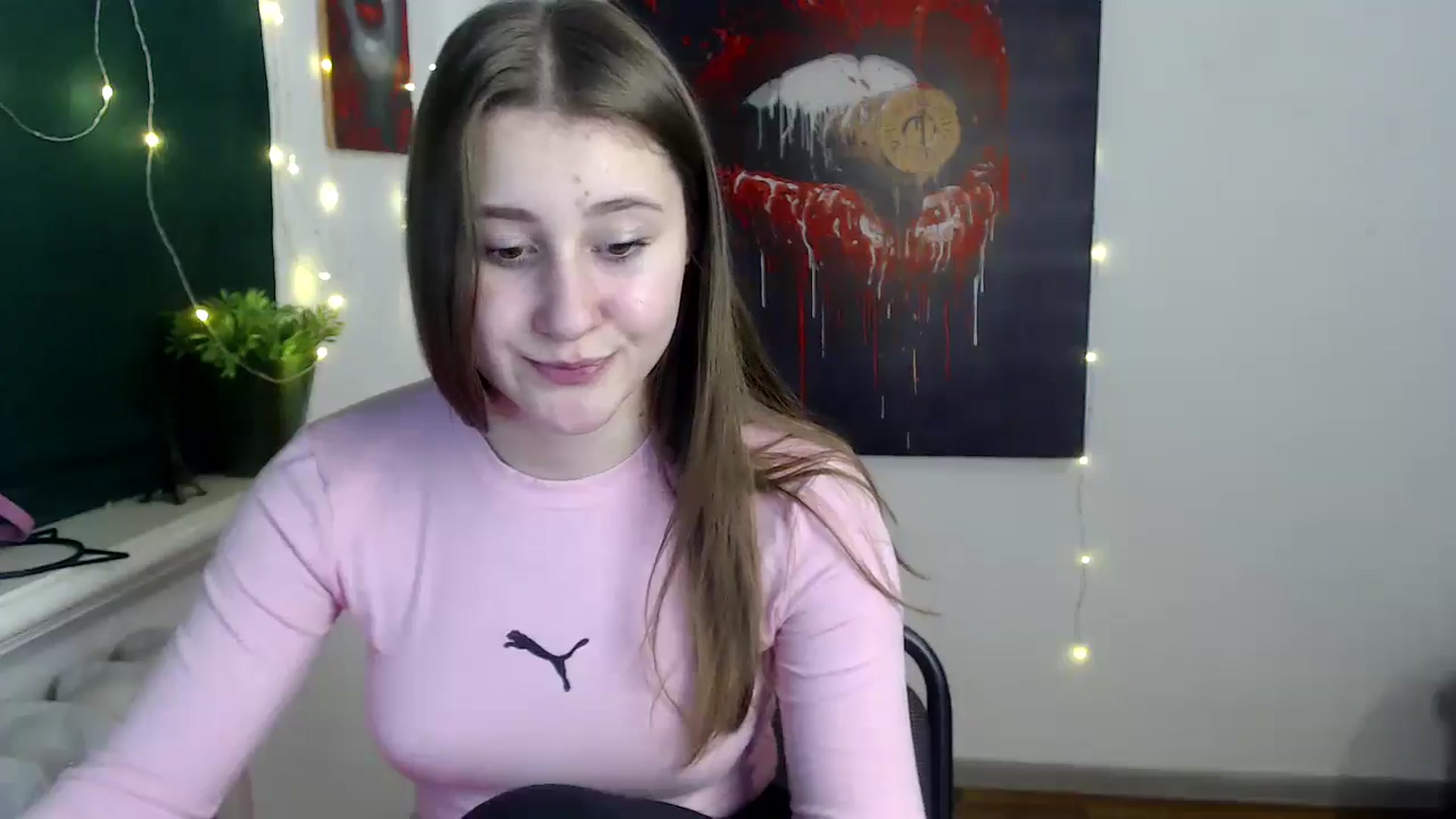 Gallery image thumbnail from Kamilochkaaa_'s myfreecams stream on, 12/20/2025, 16:04 image 2 of 20