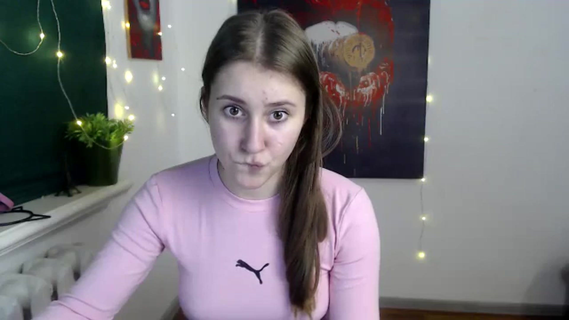 Gallery image thumbnail from Kamilochkaaa_'s myfreecams stream on, 12/20/2025, 16:04 image 17 of 20