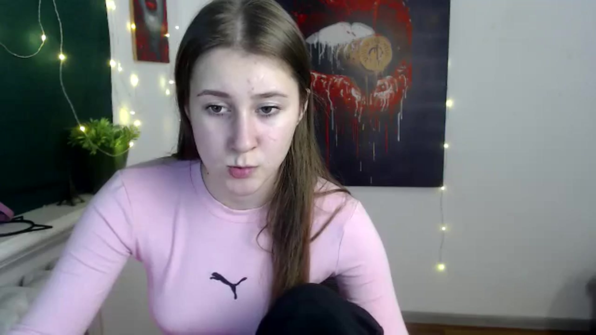 Gallery image thumbnail from Kamilochkaaa_'s myfreecams stream on, 12/20/2025, 16:04 image 16 of 20