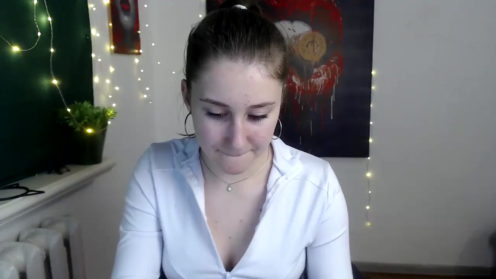 Gallery image thumbnail from Kamilochkaaa_'s myfreecams stream on, 12/21/2025, 18:10 image 5 of 20